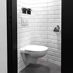 Budget W Kitchen, Station Close, Wifi Access בית נופש טילבורג