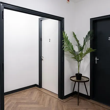 Budget W Kitchen, Station Close, Wifi Access בית נופש *