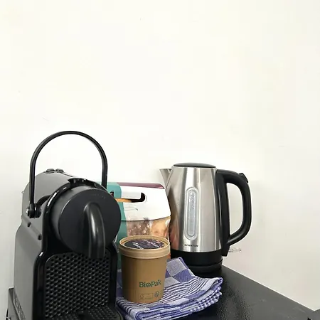 Budget W Kitchen, Station Close, Wifi Access בית נופש
