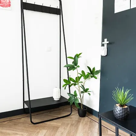 Basic W Kitchen, Station Close, Wifi Access Casa de Férias *