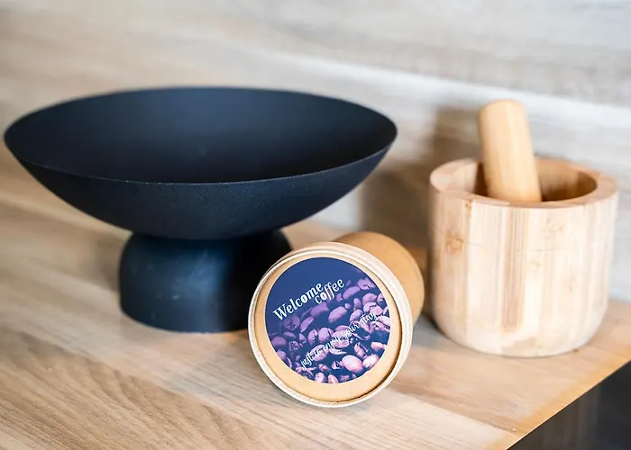 Budget W Kitchen, Station Close, Wifi Access